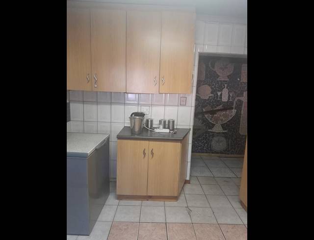 3 BEDROOM HOUSE FOR SALE IN CLOETESVILLE